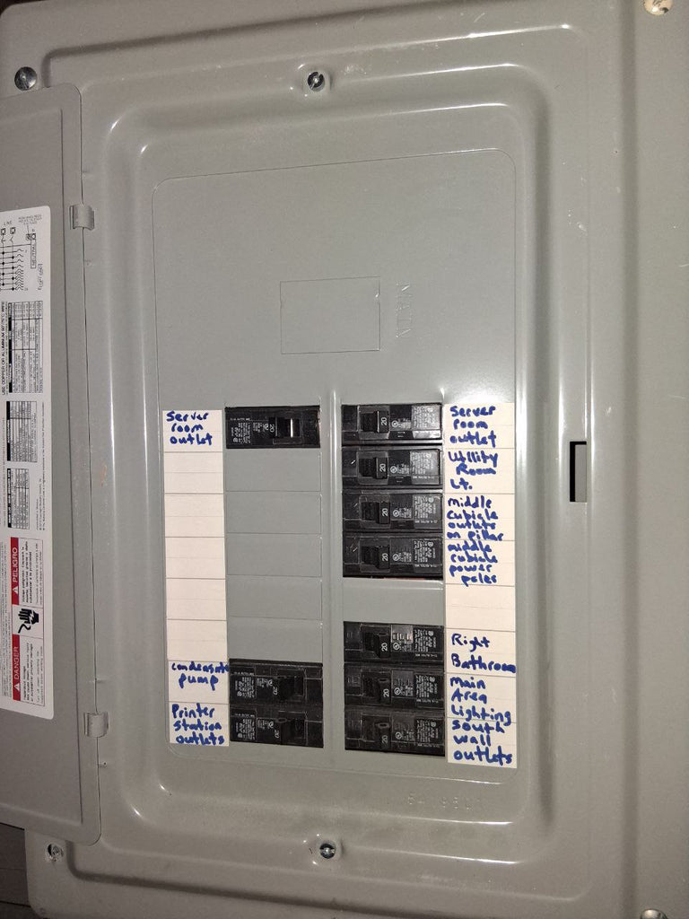 Panneau Disjoncteur Encastré Siemens 125A 120-240V - 8 Espaces, 16 Circuits - Neuf