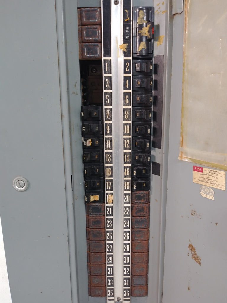 Federal Pacific Panel With 100 Amps Main & Breakers – IndSurp