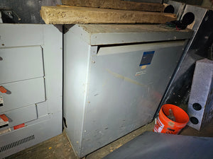 Sylvania 300 KVA Transformer 3 Phase 60 Hz 480-208Y/1209