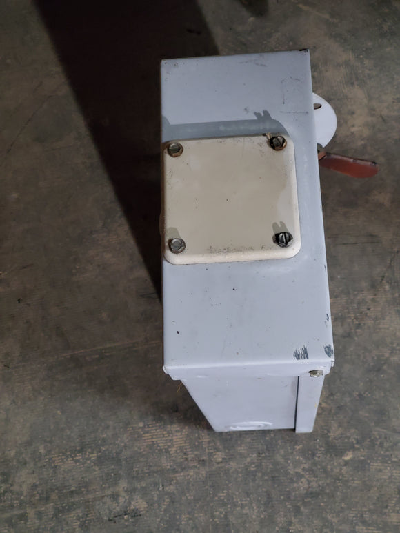 GE Disconnect 60 Amp 240 Volt 15 Max.HP