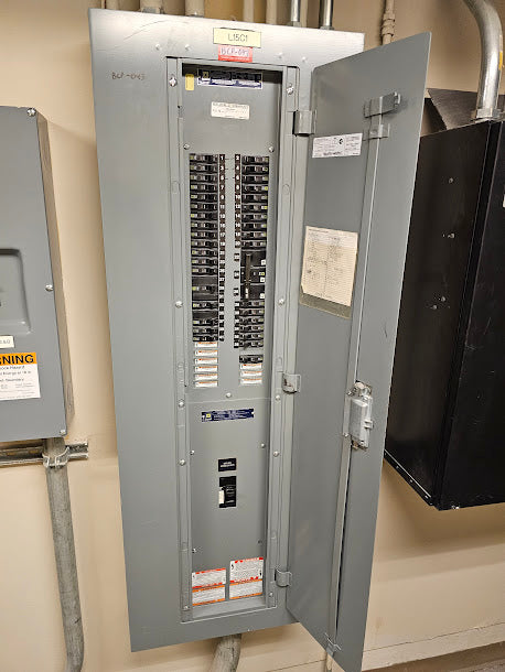 Square D NQOD Panel With 225 Amp Main & Breakers 208Y/120-240 Volt 3 Phase 4 W