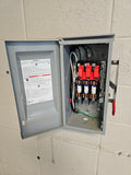 Siemens Disconnect 60 Amp 240 Volt Type 3R Cat# GF322NR Fused