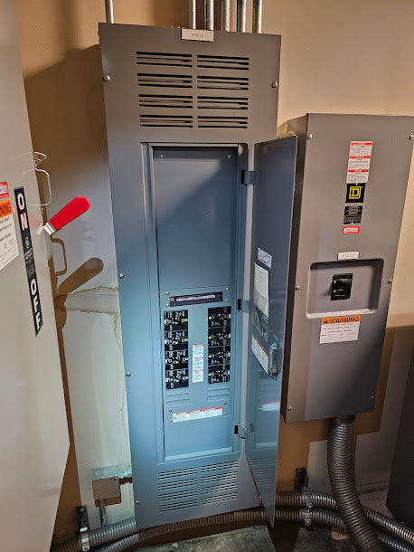 Square D NF 600 Amp Panel with Some Breakers 600Y/347-240 Volt 3 Phase 4 Wire