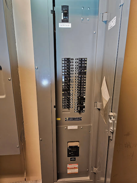 Square D NQOD 400 Amp Main Panel 208Y/120-240 Volt 3 Phase 4 wire