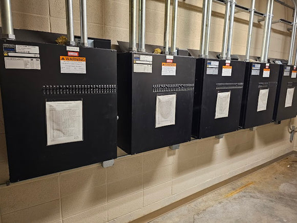 Grafik Eye/Lutron Lighting Control Panel 225 Amp 120/208 Volt 50/60 Hz 3 Phase