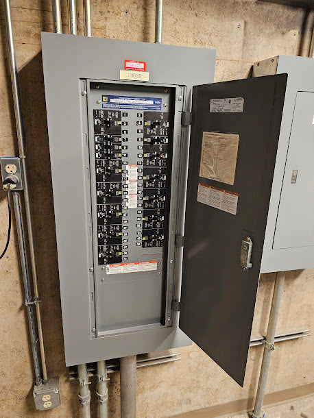 Square D NF 250 Amp Panel With Some Breakers 600Y/347-240 Volt 3 Phase 4 Wire