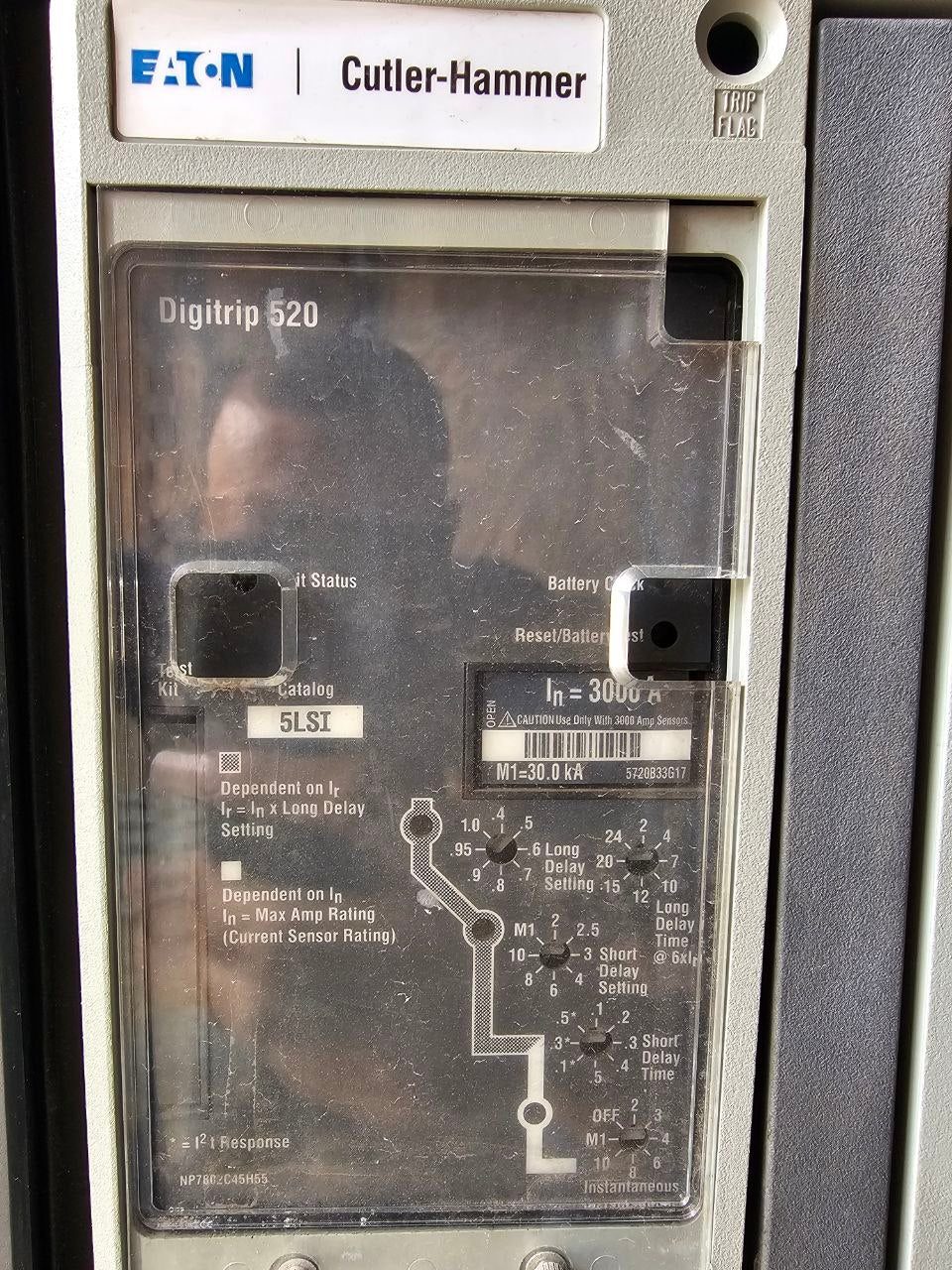 EATON/Cutler-Hammer Switchboard 3000 Amp Main Breaker 208Y/120 3 Phase 4 Wire 60 Hz