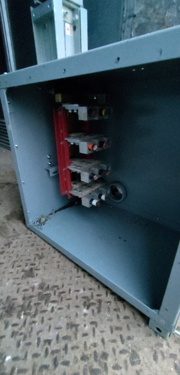 GE Bus way 600 Amp 600 Volt