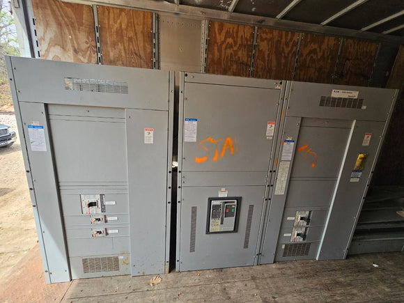 EATON/Cutler-Hammer Switchboard 3000 Amp Main Breaker 208Y/120 3 Phase 4 Wire 60 Hz