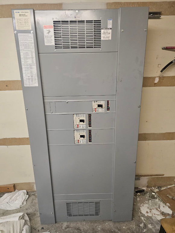 EATON/Cutler Hammer 800 Amp Pow-R-Line PRL4 Panelboard 208Y/120 Volt 3 Phase 4 W