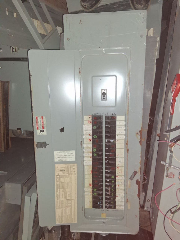 CH/Cutler Hammer  Panel With 200 Amp Main & Breakers 240 Volt 3 Phase 4 Wire