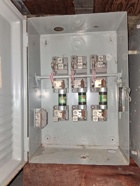 FPE Disconnect 200 Amp 4SN Pole 240 Volt Cat# 3232 Fused