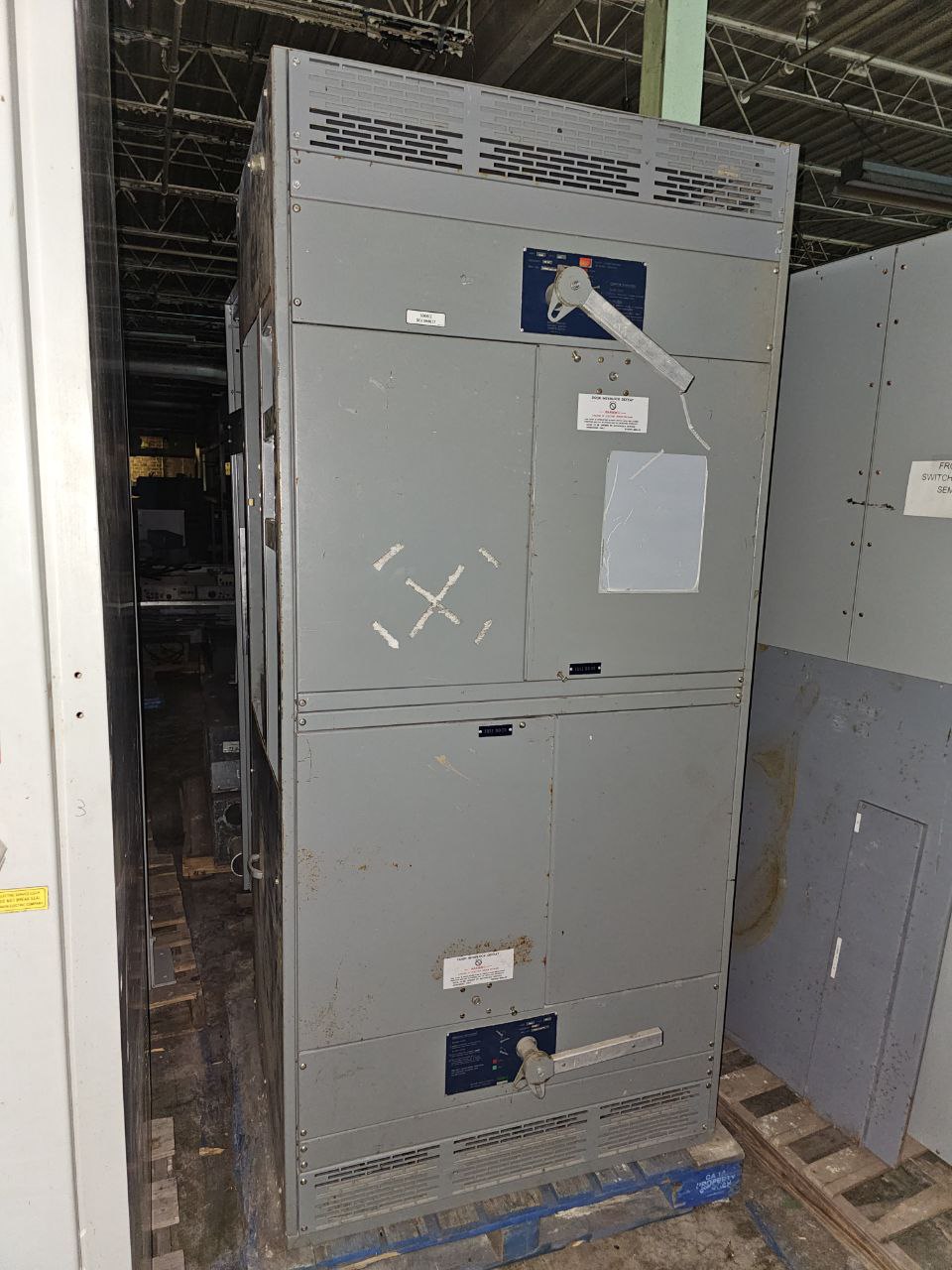 Square D 2500 Amp Switchgear 1200 Amp Disconnect With 2-1200 Amp switc ...