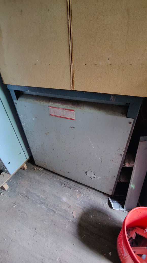 GE Dry Type Transformer 150 KVA HV 480  LV 208  LV 120 Volts 3 Phase 9T23A3876