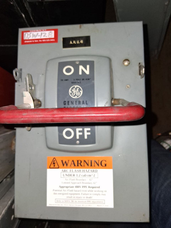 GE Disconnect 30 Amp 600 Volt 3 Pole Cat# TH3351 Model 2 Fused
